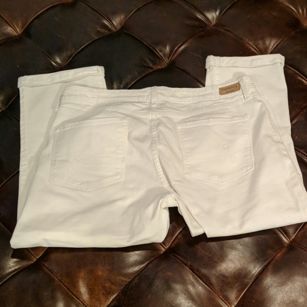 Levi's denizen white modern crop size 14